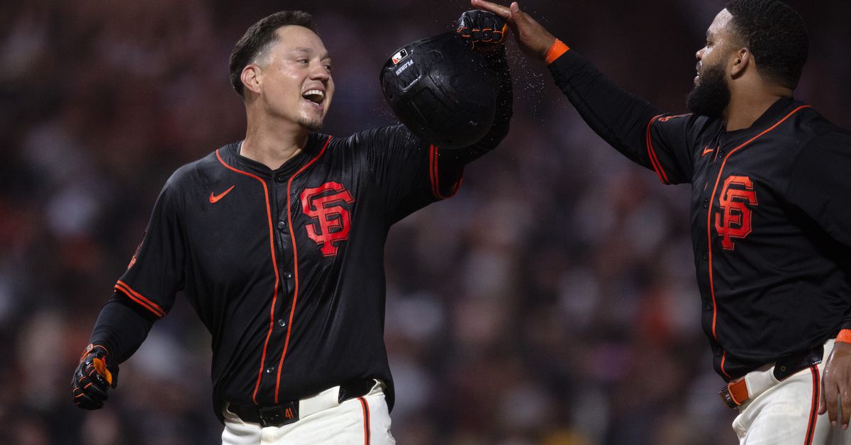 MLB scores: Wilmer comes through again for Giants with walk-off walk