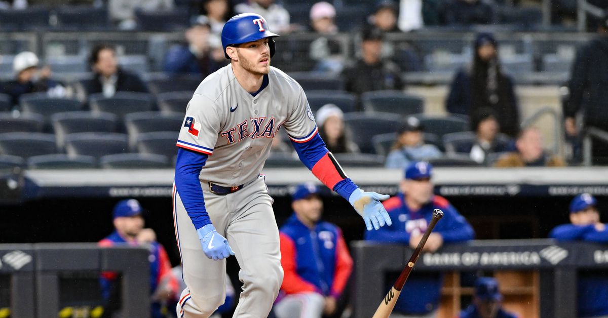 Thursday Morning Links - Lone Star Ball