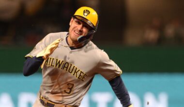Milwaukee drops second straight close game to Pirates, 2-1
