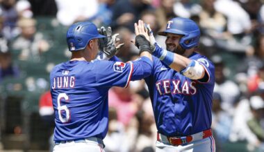 Texas Rangers pick themselves up off mat with comeback win in Chicago