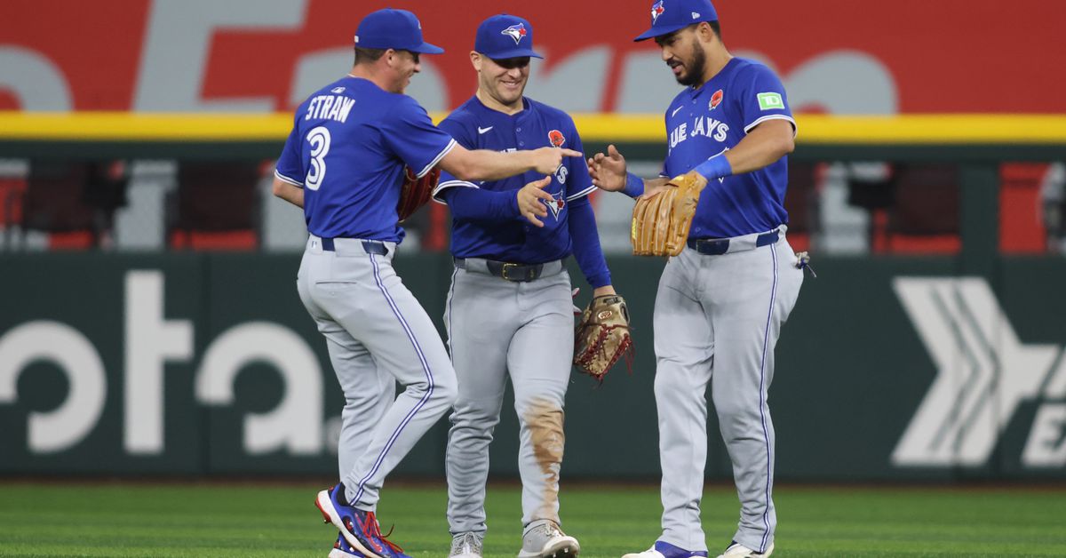 Tuesday Bantering: Jays Notes - Bluebird Banter