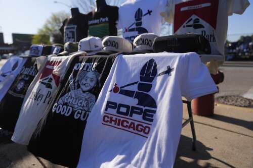 Who joins Pope Leo XIV among most famous White Sox fans?