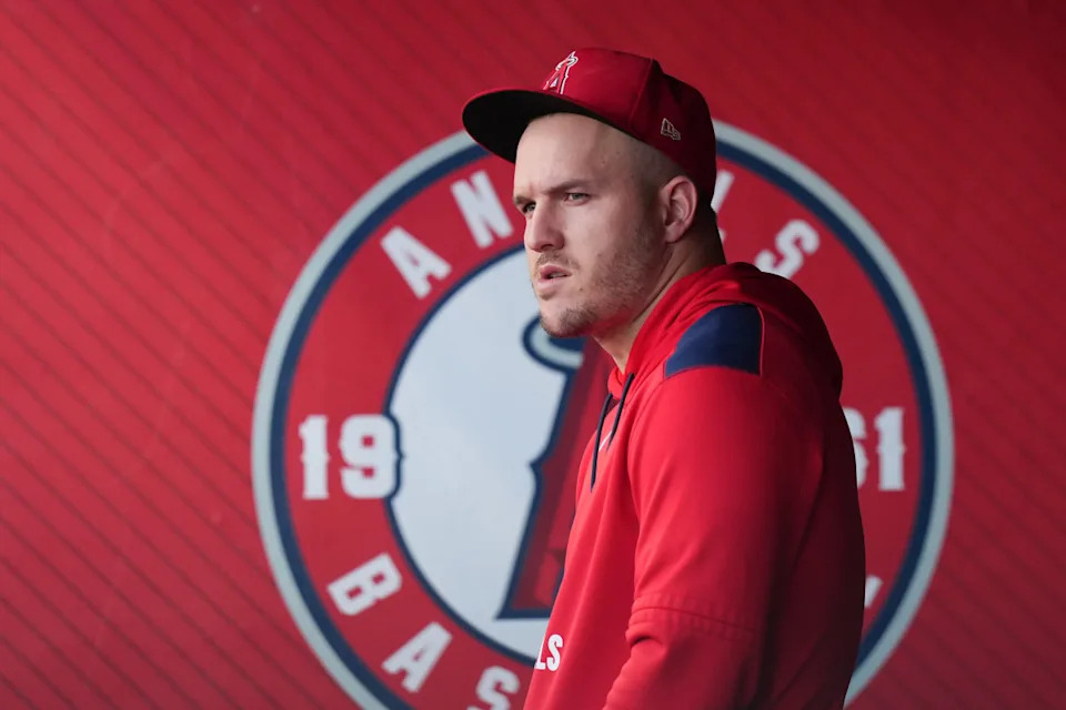 Los Angeles Angels right fielder Mike Trout (27)© Kirby Lee-Imagn Images