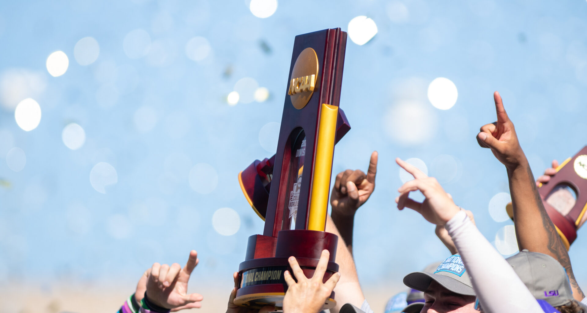 A history of repeat CWS champions as LSU begins campaign