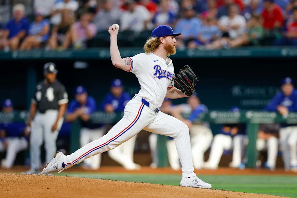 Jul 23, 2024; Arlington, Texas, USA; Texas Rangers pitcher Jon Gray (22) throws during the third inning against the Chicago White Sox at Globe Life Field. Mandatory Credit: Andrew Dieb-Imagn Images © Andrew Dieb-Imagn Images