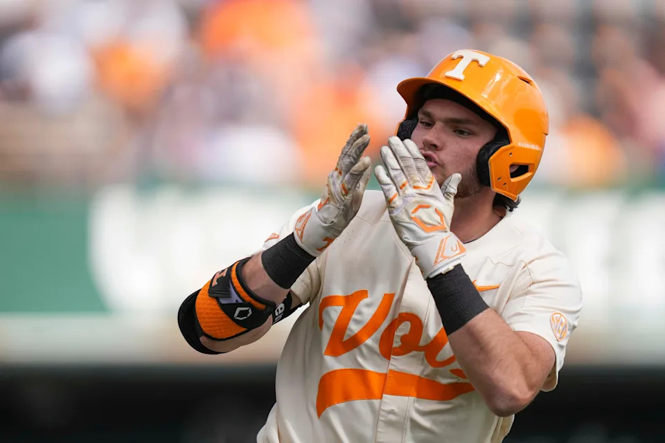 Tennessee infielder Gavin Kilen (6) blows a kiss to the dugout after hitting a two-run home run during a NCAA baseball game between the Tennessee Volunteers and Florida Gators at Lindsey Nelson Stadium in Knoxville, Tenn., on Sunday, March 16, 2025.