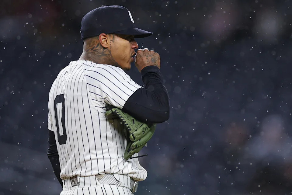 New York Yankees starting pitcher Marcus Stroman (0) reacts during the first inning against the San Francisco Giants at Yankee Stadium.Vincent Carchietta-Imagn Images