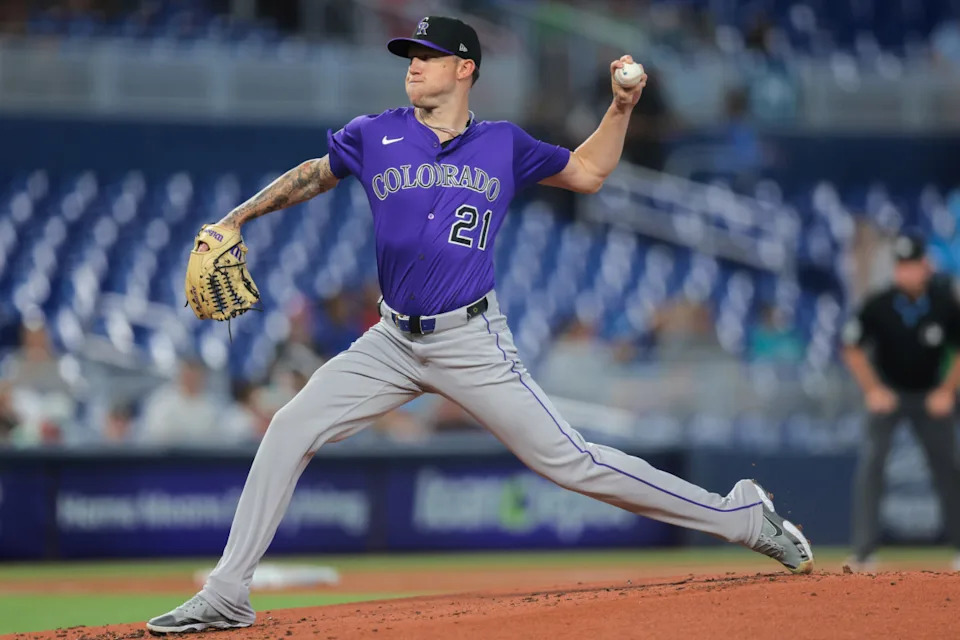 Colorado Rockies starting pitcher Kyle Freeland (21) delivers a pitch against the Miami Marlins during the first inning at loanDepot Park.Sam Navarro-Imagn Images