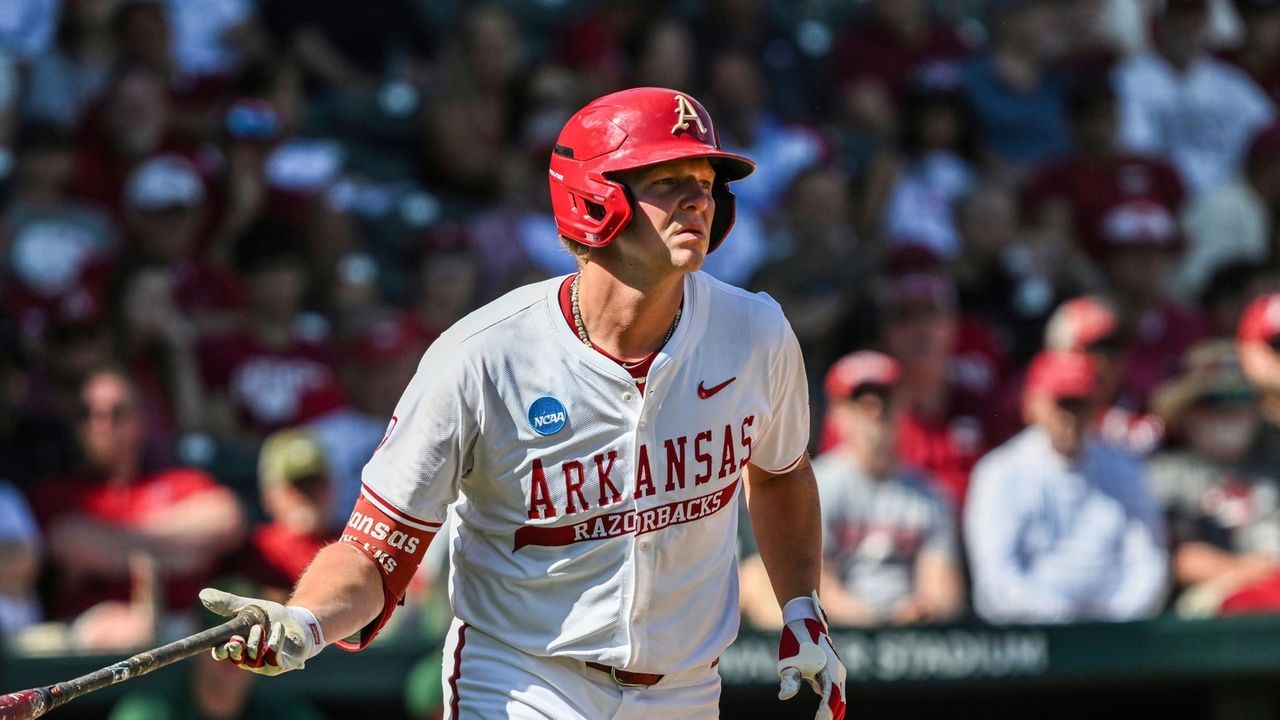 Batter up! Things to know as NCAA baseball tournament enters super regionals