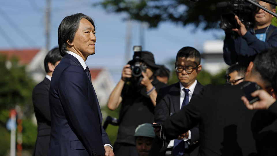 Hideki Matsui pays final respects to Nagashima at private viewing