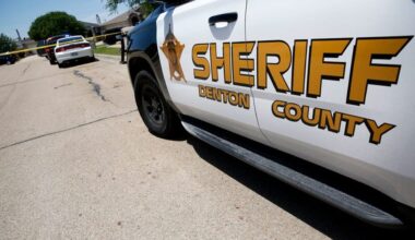Man killed by deputies during warrant service in Sanger, Texas Rangers investigating