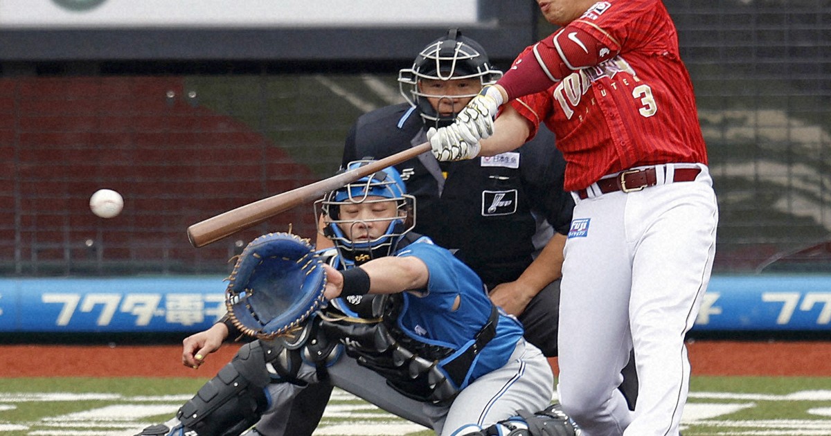 Baseball: Asamura records 2,000th career hit in Rakuten's win