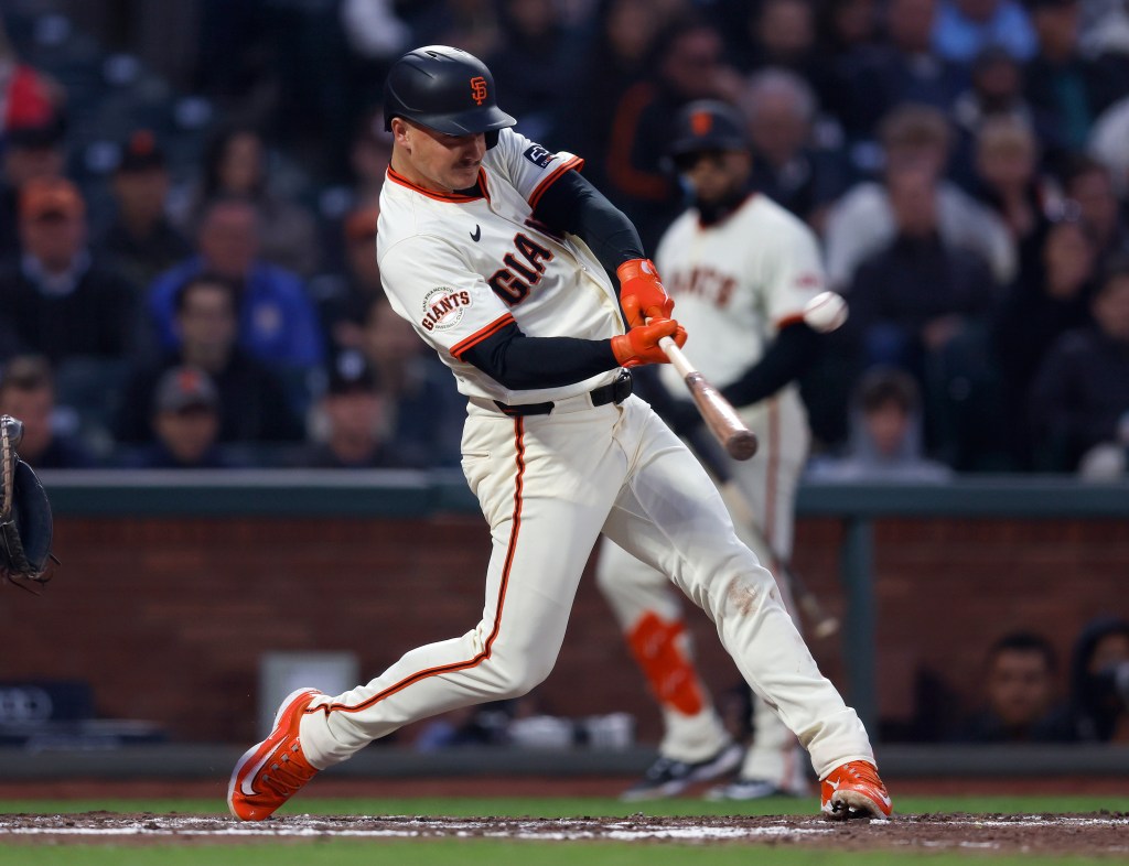 SF Giants' Chapman on track to begin rehab next week
