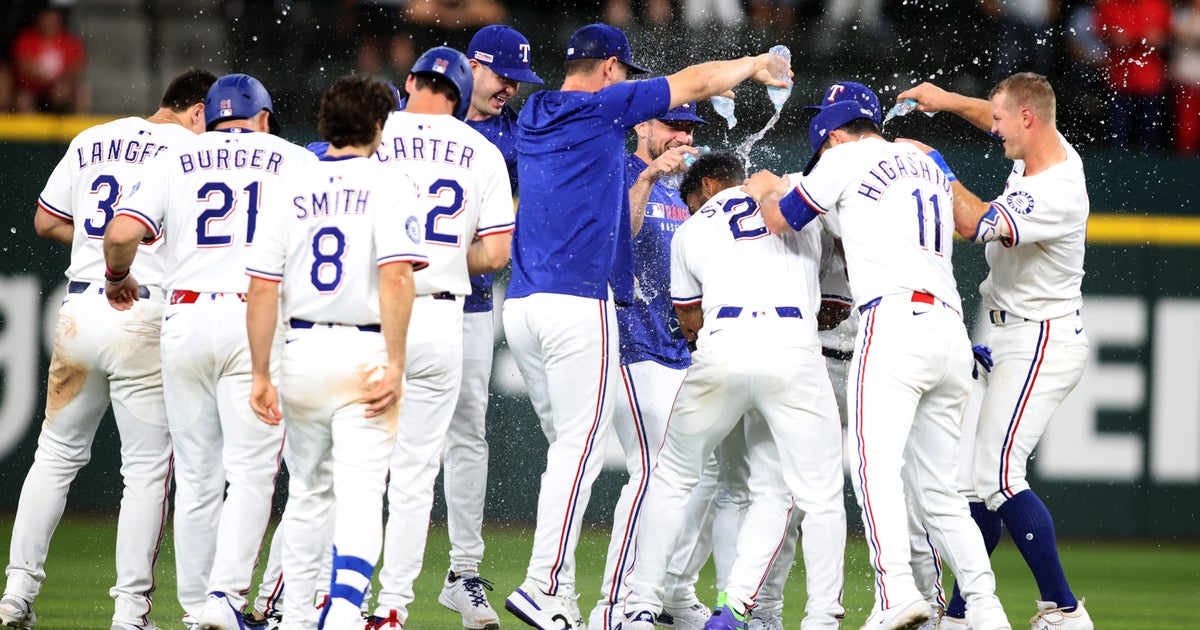 García delivers 6th career walk-off in 11th, lifts Rangers to 5-4 win over White Sox
