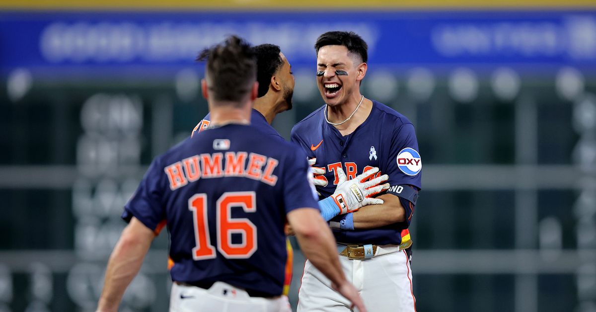 Yankees Rivals: Another walk-off in Houston, Jays swept by Phillies
