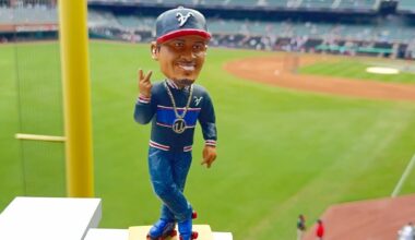 Usher takes the mound: Atlanta Braves Celebrate 'Usher Night' at Truist Park