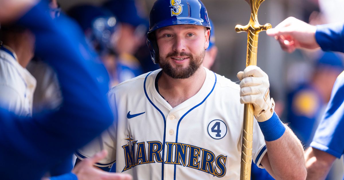 Mariners Reacts Survey: Dumper Domination