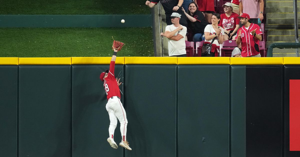 TJ Friedl’s game-saving, game-ending catch is the Reds play of the week