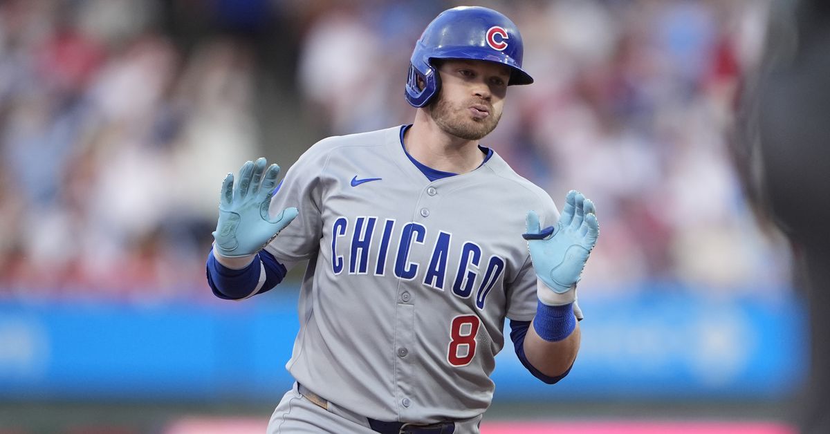 Cubs 8, Phillies 4: Ian Happ’s two homers lead a long-ball barrage