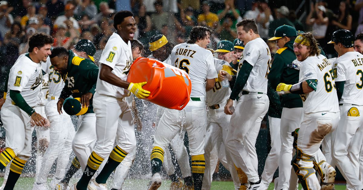 Athletics Walk-Off Astros 3-1 - The Crawfish Boxes