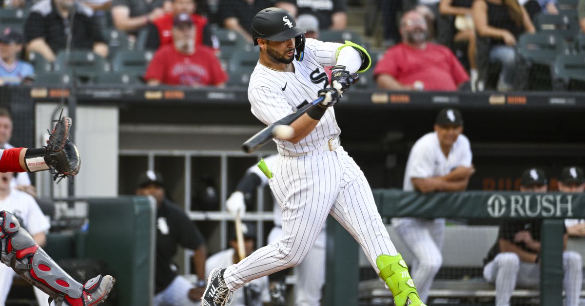 Chicago White Sox drop their sixth straight game in 12-2 blowout loss to the St. Louis Cardinals