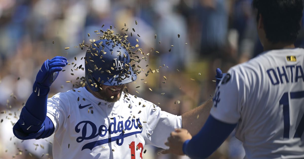Max Muncy and Shohei Ohtani combine for 12 RBIs in win over Nationals