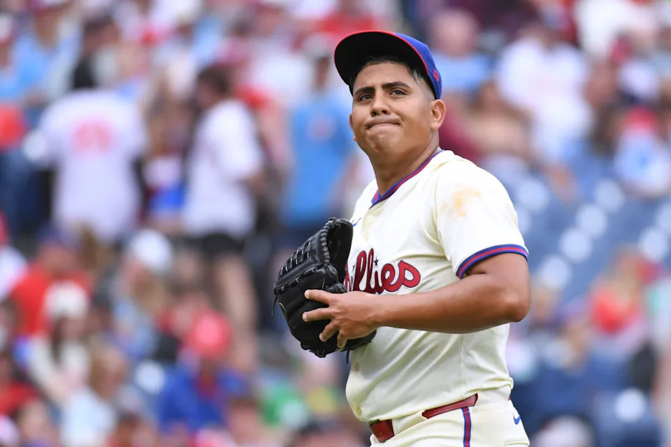 Philadelphia Phillies pitcher Ranger Suarez (55) leaves the game during the fourth inning against the Arizona Diamondbacks at Citizens Bank Park.Eric Hartline-Imagn Images