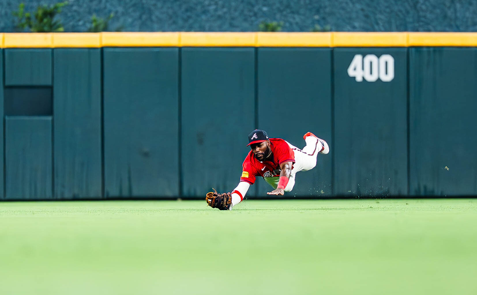 Harris II's struggles at bat overshadow Braves' defensive prowess