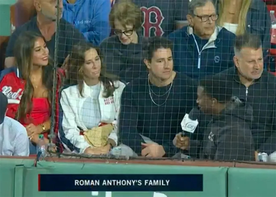 Roman Anthony’s family supported the Boston Red Sox right fielder, who’s the No. 1 prospect in MLB, against the visiting Tampa Bay Rays on Tuesday. X