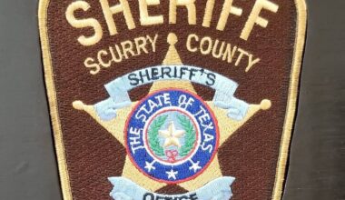 Texas Rangers investigating after man found dead in bar ditch in Scurry County