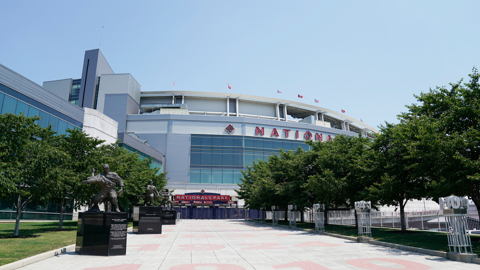 6 people rushed to hospital, treated for heat-related illness at Nationals Park concert