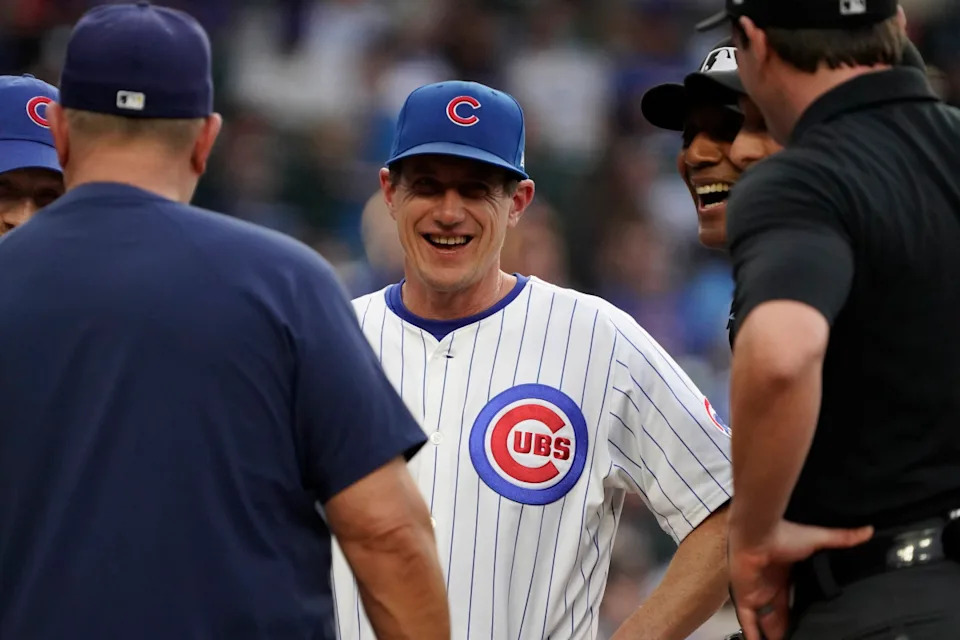 Chicago Cubs manager Craig Counsell (11) before the game against the Milwaukee Brewers at Wrigley Field.David Banks-Imagn Images