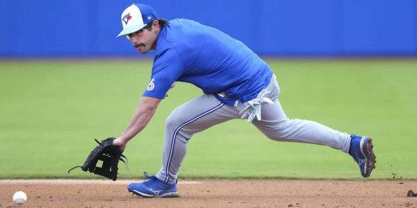 Blue Jays have called up Davis Schneider from the minors #bluejays #mlb