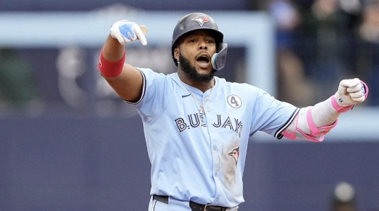 Guerrero Jr. climbs to the Blue Jays' all-time franchise rankings. #BlueJays #GuerreroJr. Guerrero Jr. climbs to the Blue Jays' all-time franchise rankings. #BlueJays #GuerreroJr.
