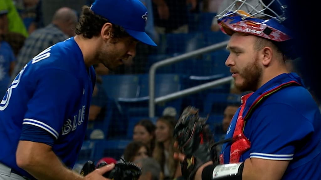 Toronto Blue Jays Alejandro Kirk takes it to former teammate Jordan Romano in a big way