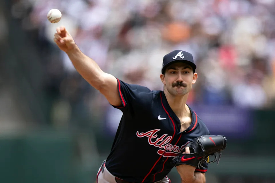 Atlanta Braves starting pitcher Spencer Strider (99) delivers a pitch against the San Francisco Giants during the first inning at Oracle Park.© D. Ross Cameron-Imagn Images