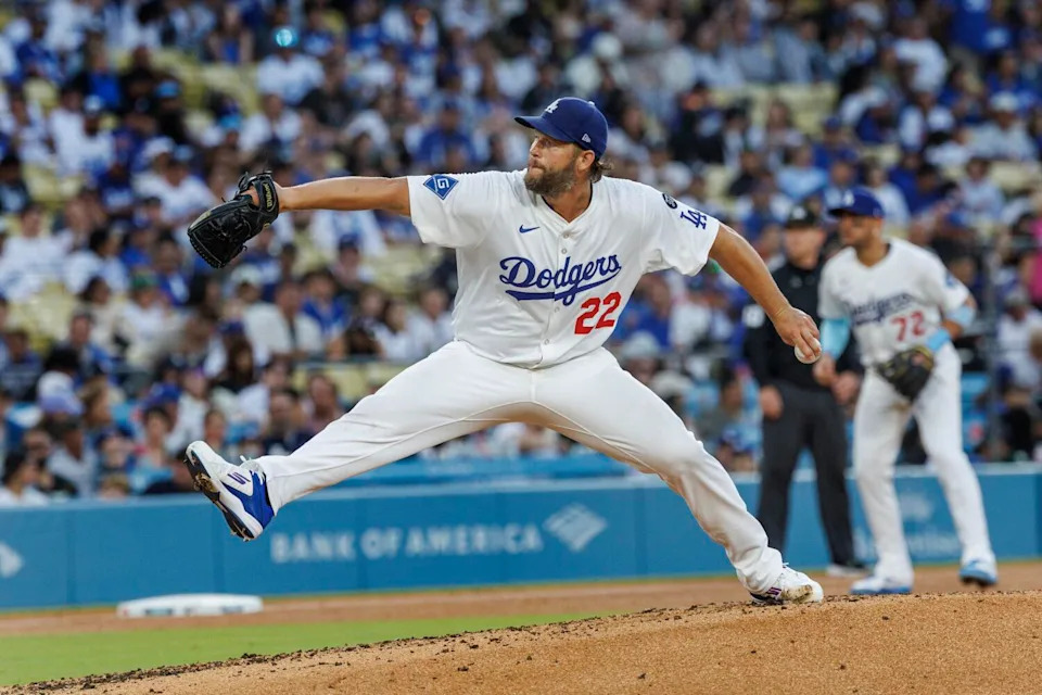 Clayton Kershaw delivers in the third inning against the Washington Nationals on Friday night.