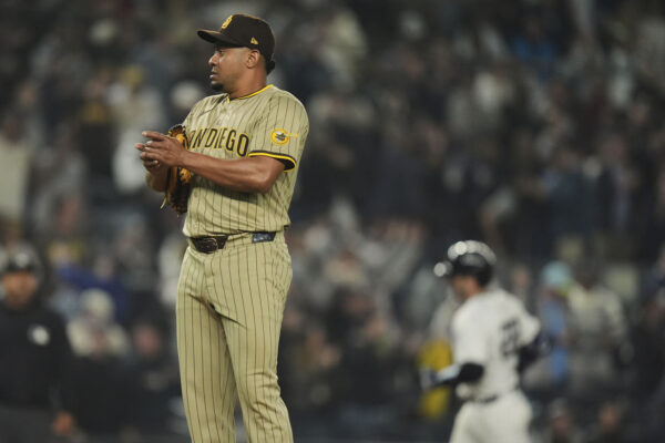 Wandy Peralta, Padres