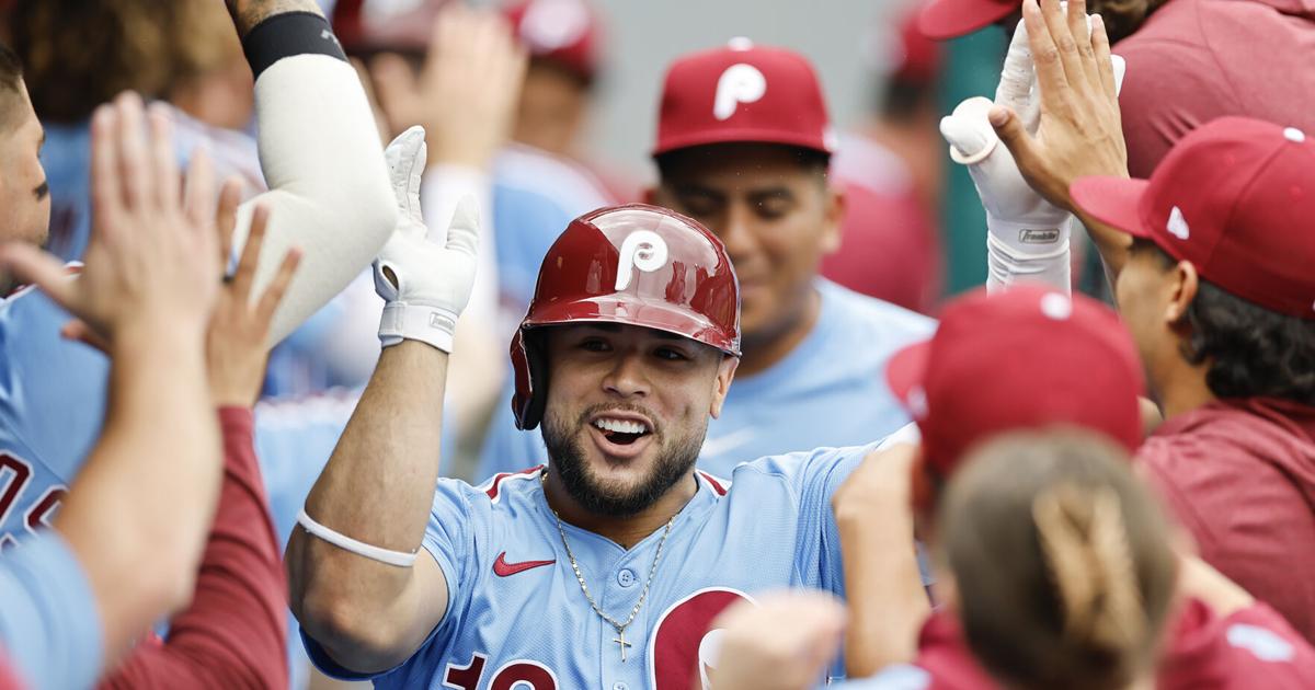 Rafael Marchán makes most of his chance to lead Phillies past Braves, 5-4 |