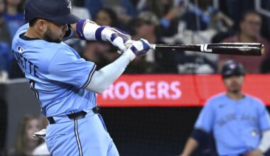 Springer hits 2 HRs as Blue Jays beat Athletics 8-7 | MLB