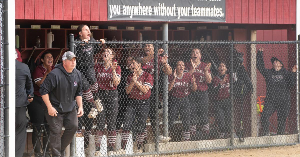 Sweet victory: Big fourth inning sends Fishermen past Medfield, into D3 Sweet 16 |