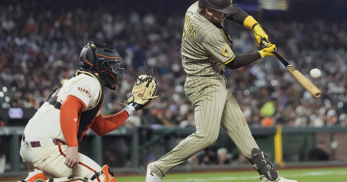 Jose Iglesias' sacrifice fly in the 10th lifts Padres over Giants 1-0 | National Sports