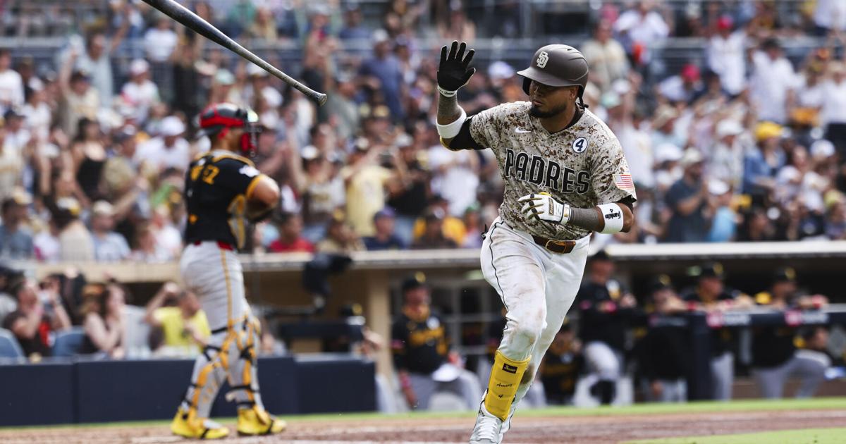 MLB Roundup: Padres trim Dodgers lead to one game | Professional
