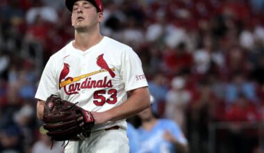 Royals vaporize a 5-run deficit by rocking Cardinals' pitching, pull away for 10-7 win