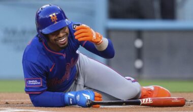 Lindor comes through as pinch hitter in 9th on broken toe, hits 2-run double as Mets beat Rockies | MLB