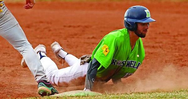 Saguaros sweep Invaders in doubleheader | Local Sports