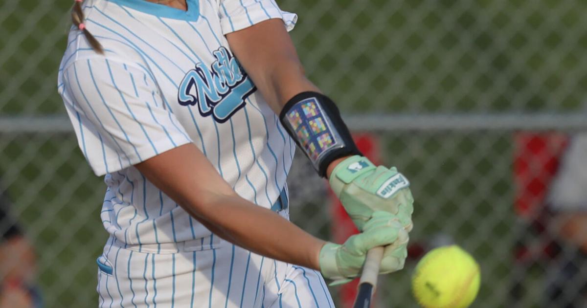 Ava Eskildsen walks off game one as Rebels split doubleheader with Davenport West | High School Sports