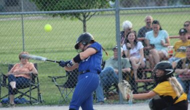 Holy Trinity Catholic wins road game on neutral field | Daily Democrat, Fort Madison, Iowa
