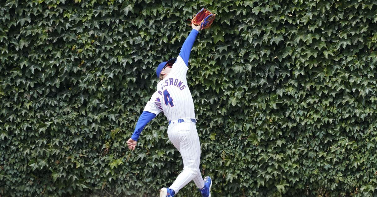 Happ's game-ending single 10th helps Cubs top Pirates | Sports