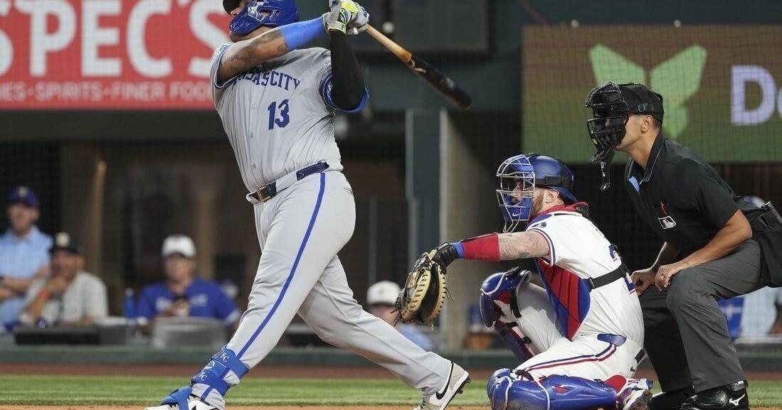 Perez hits 2 homers as KC tops Rangers | State